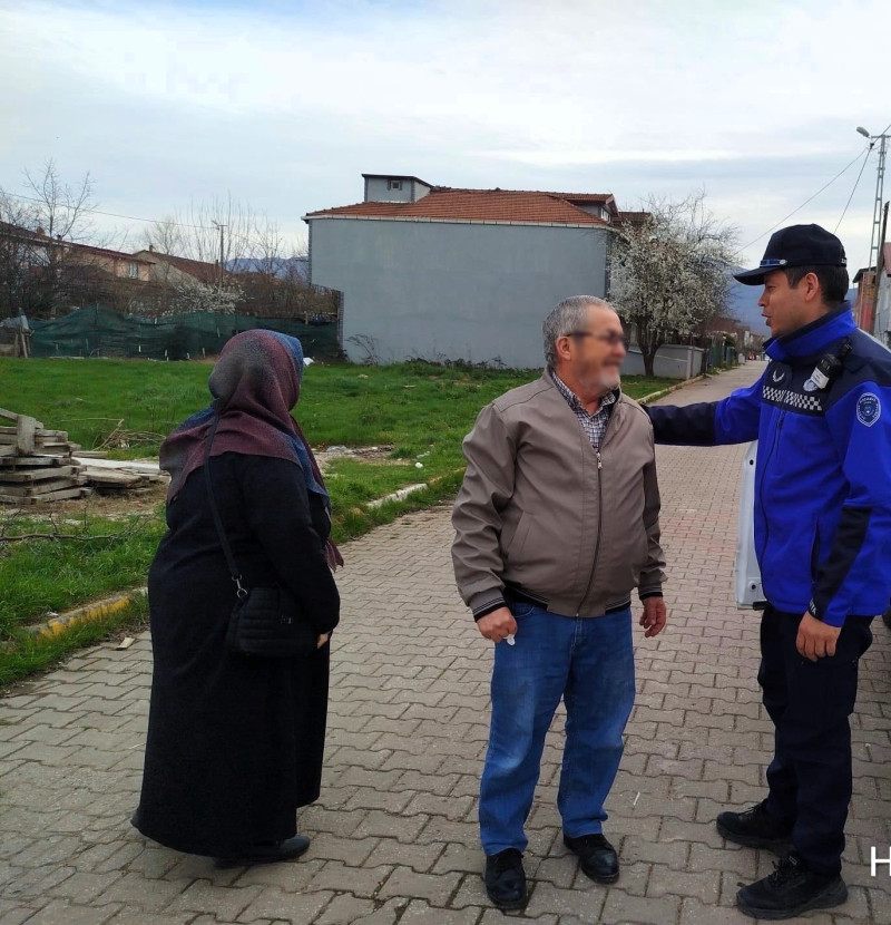 Yaşlı çiftin evlerine ulaştırılması