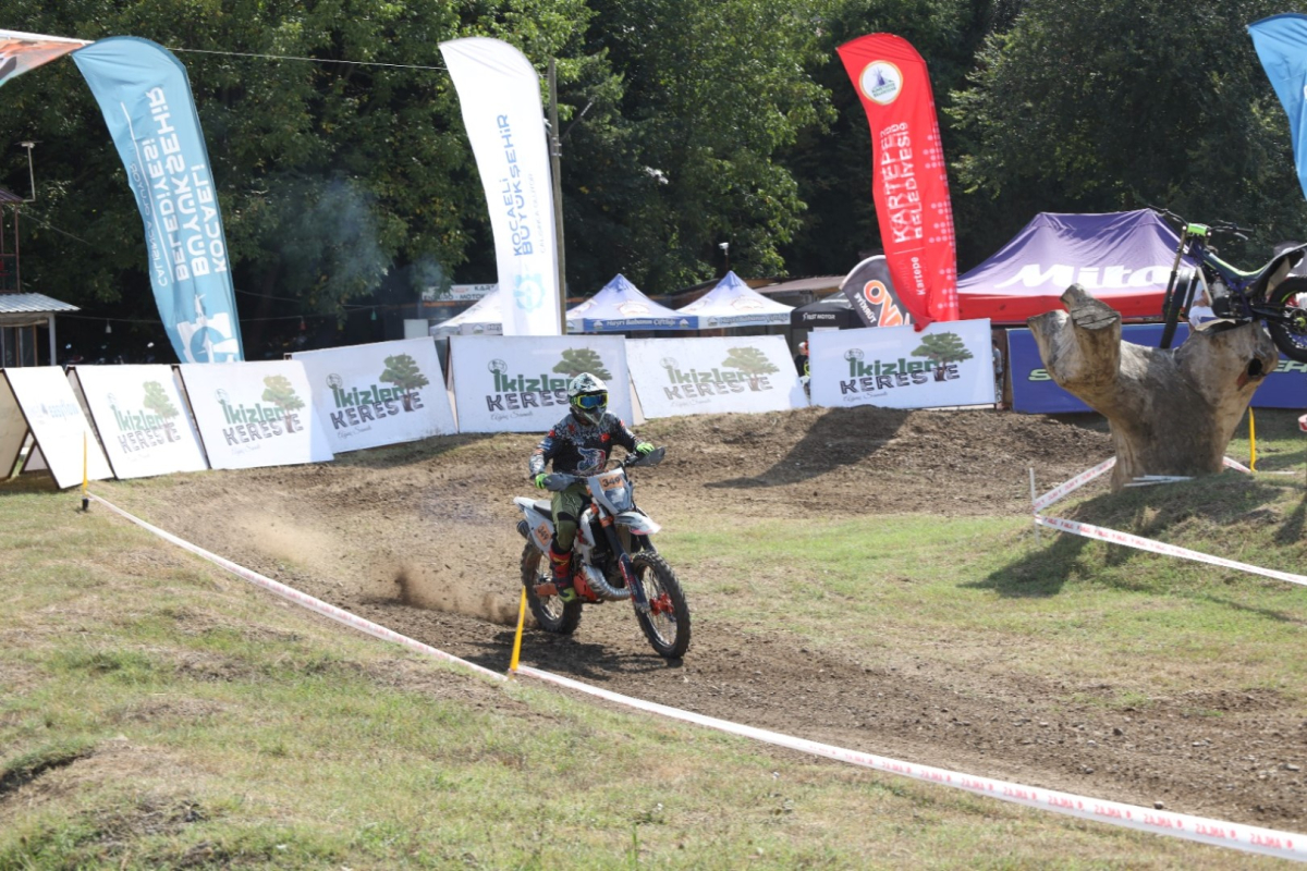 Süper Enduro Şampiyonası nefes kesti