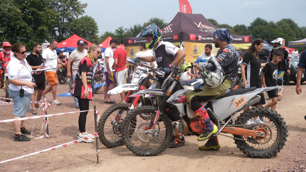 Süper Enduro Şampiyonası nefes kesti