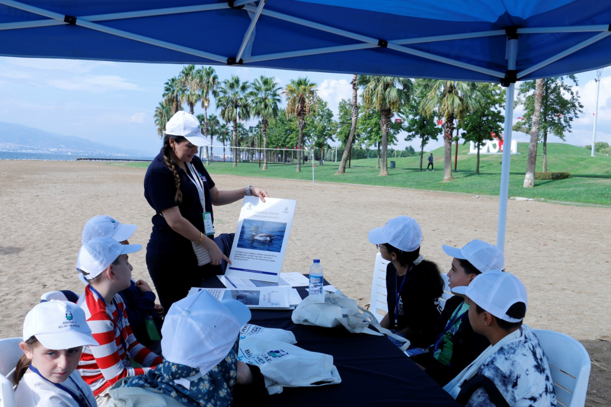 Hepsi bilim sevdalısı çocuklar