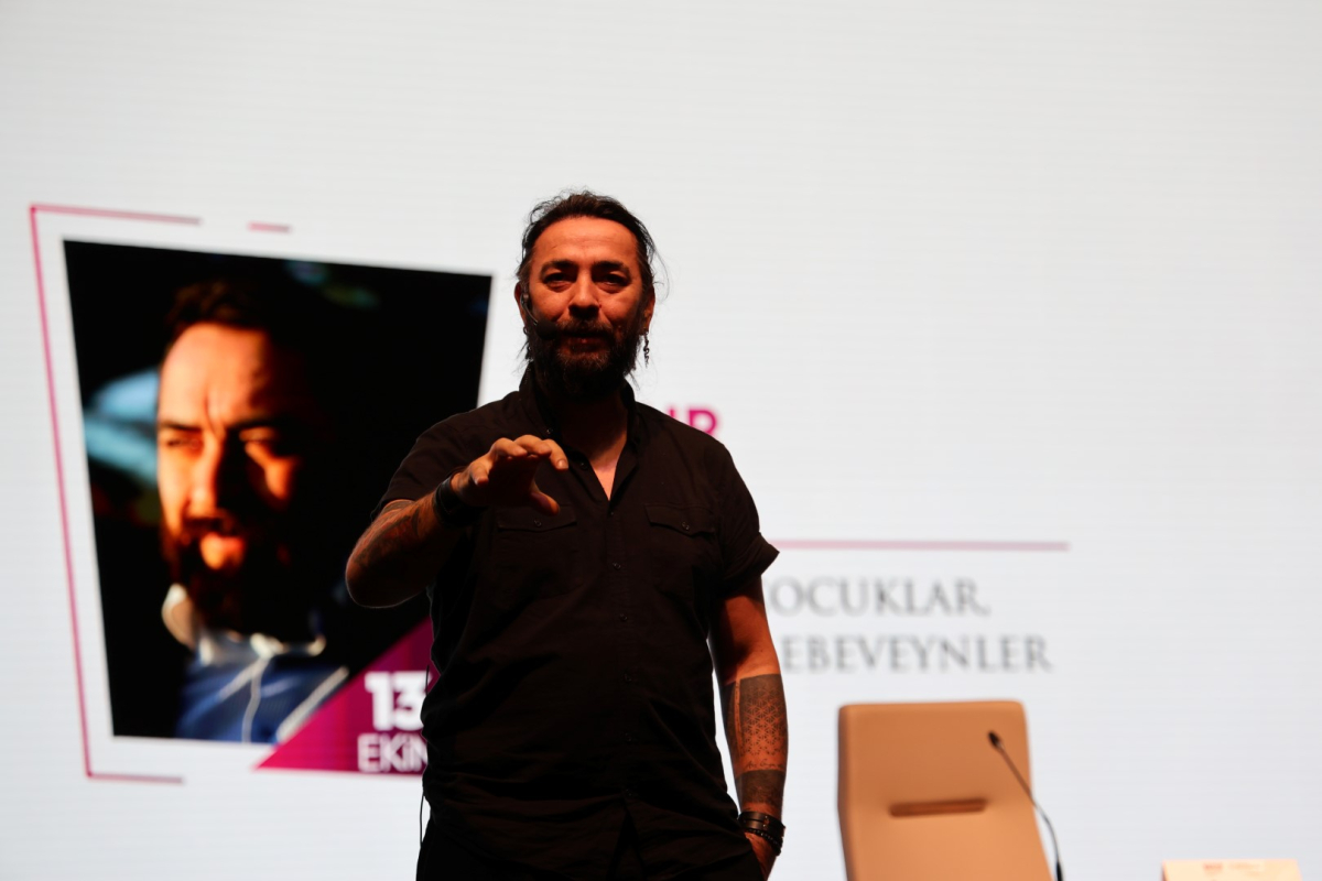 Sertaç Abi’den sosyal medya fenomenlerine tepki