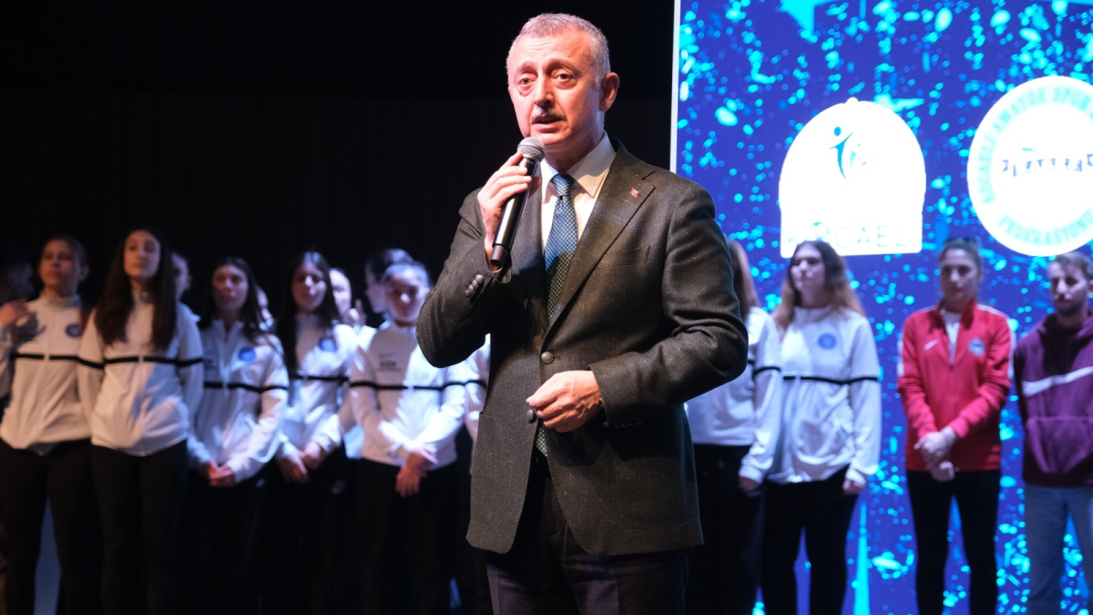 Amatörün yanında daima Büyükşehir var