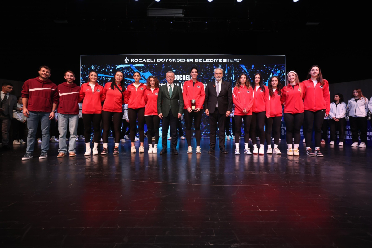 Amatörün yanında daima Büyükşehir var