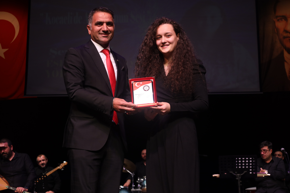 Halk müziği yarışmasında muhteşem final