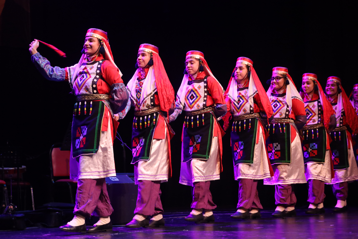Halk müziği yarışmasında muhteşem final