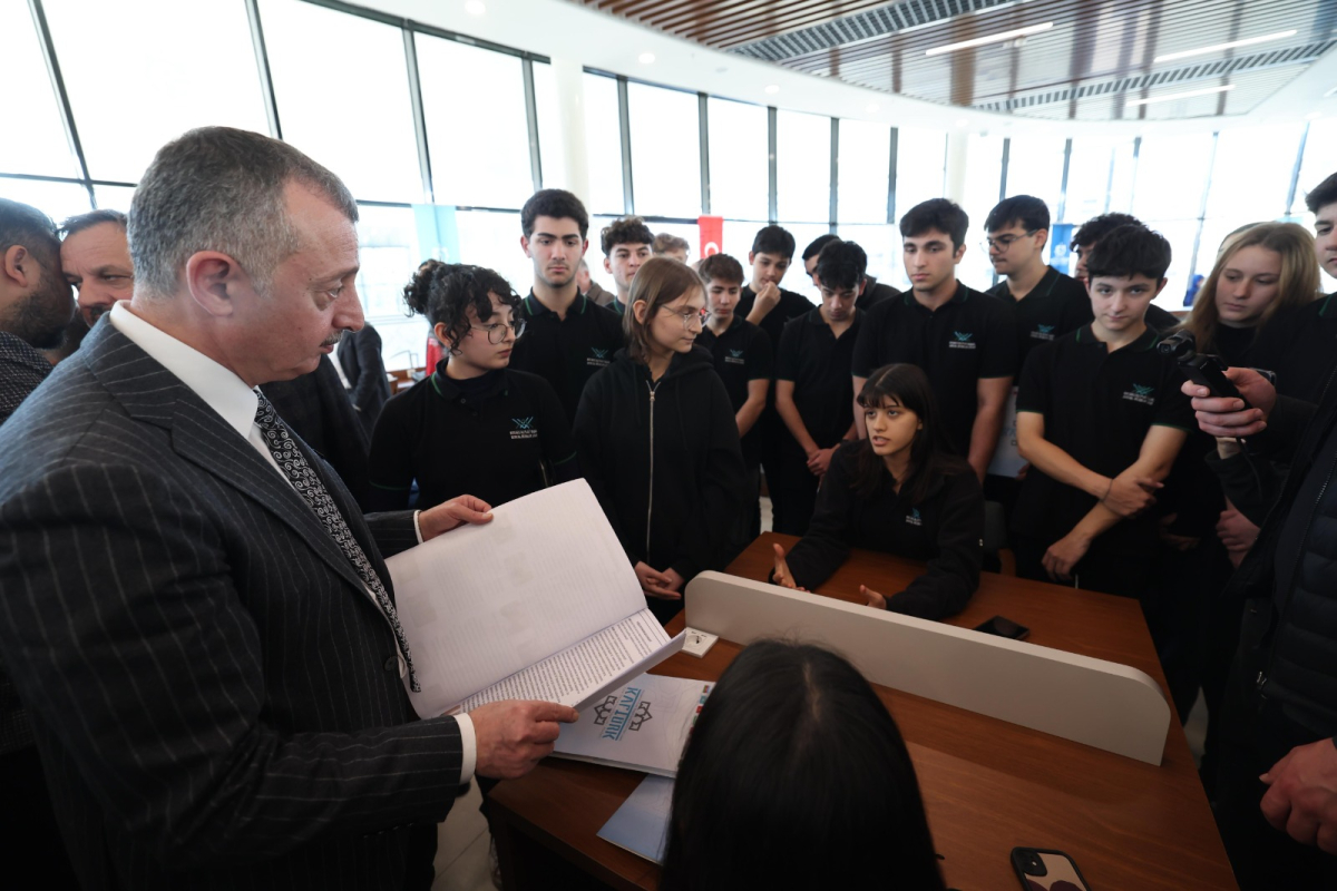 Büyükşehir’den İzmit’e 7/24 açık kütüphane