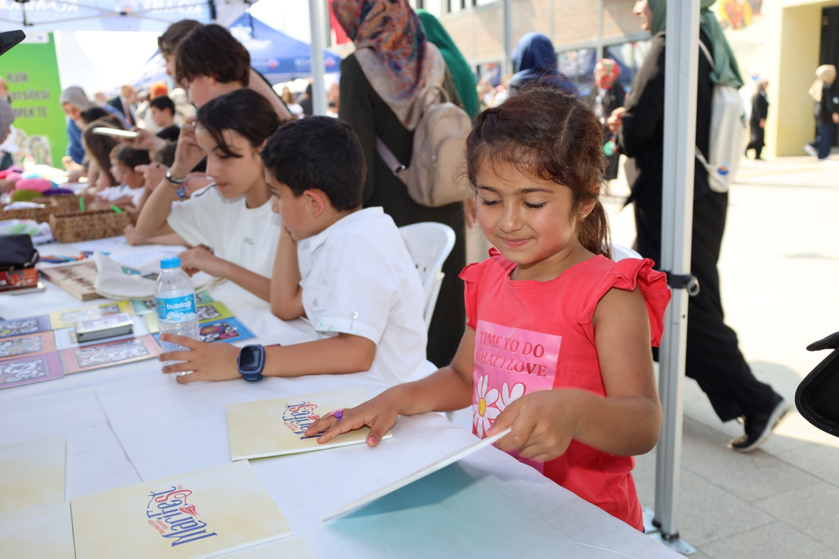 Oyun, atölye ve neşe bir arada