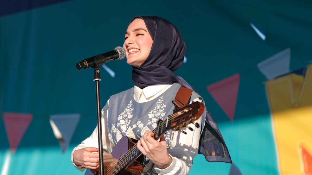 Çocukların neşesi Milli İrade Meydanı’nı sardı