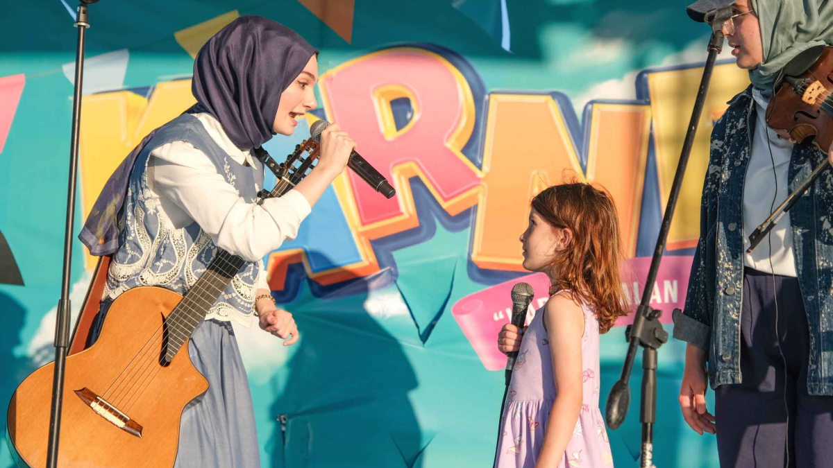 Çocukların neşesi Milli İrade Meydanı’nı sardı