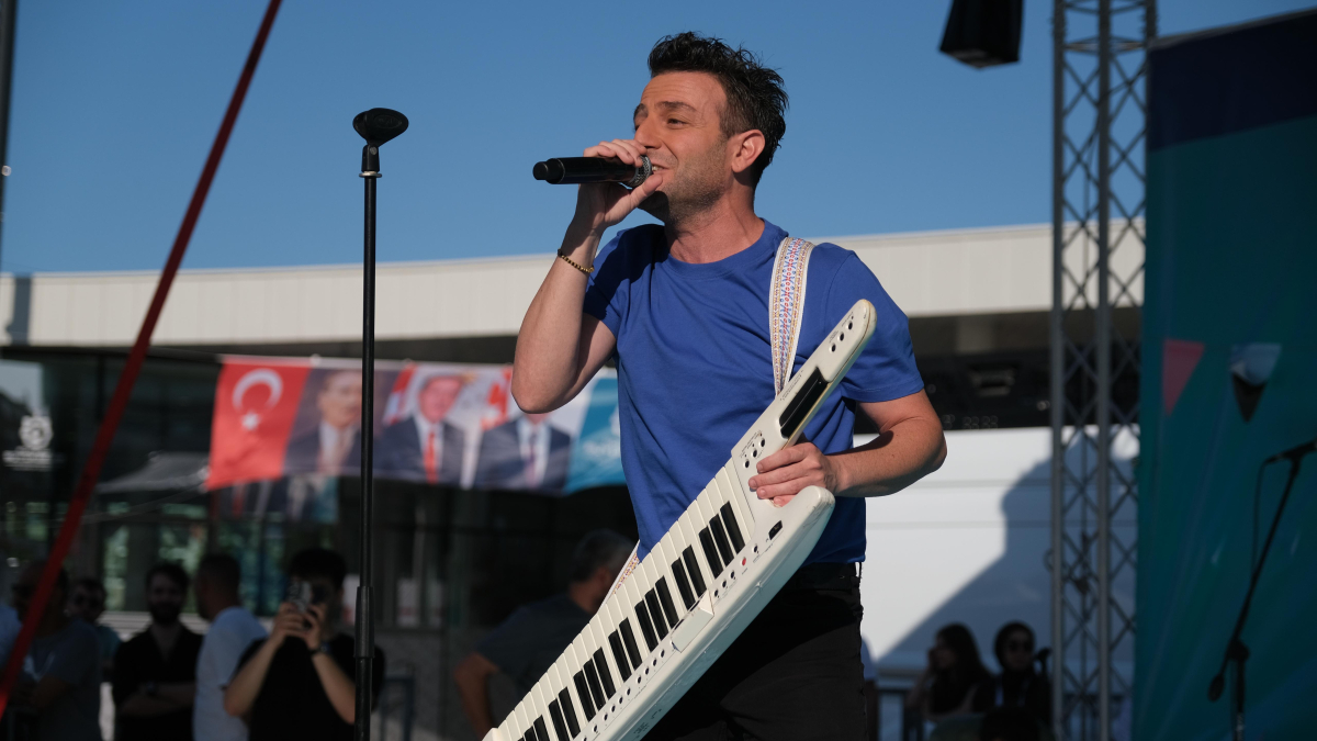 Çocukların neşesi Milli İrade Meydanı’nı sardı