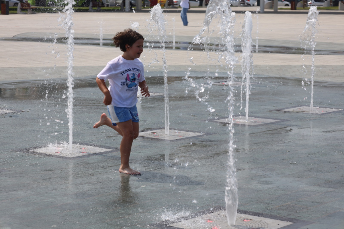 İzmit’in kalbi bu meydanda atıyor