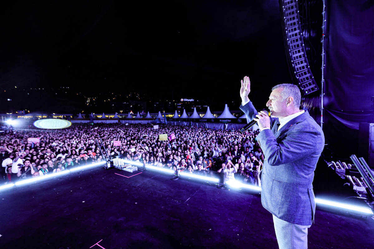 İzmit’in kalbi bu meydanda atıyor