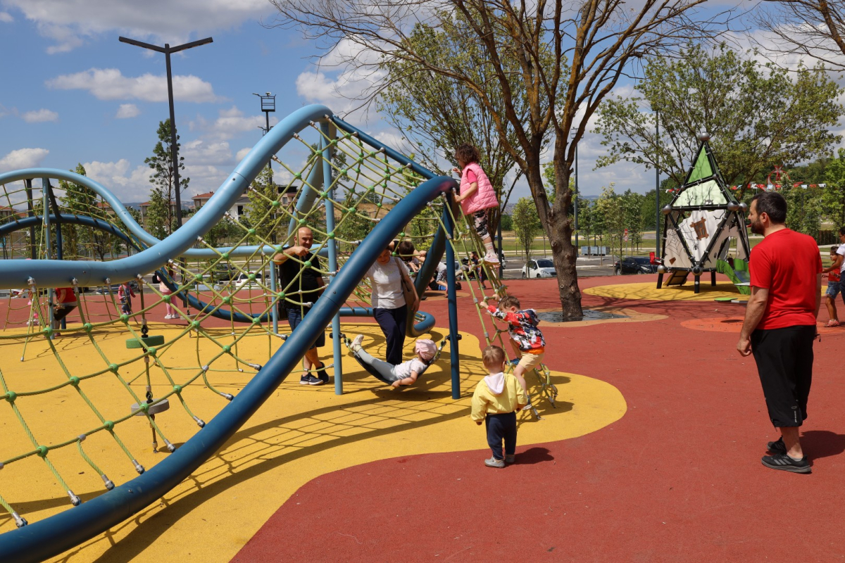Her adımda huzur, her köşede dostluk