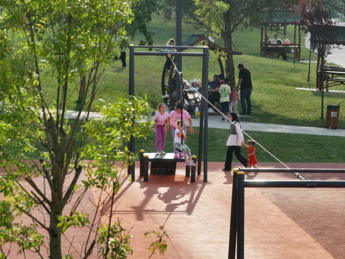 Her adımda huzur, her köşede dostluk