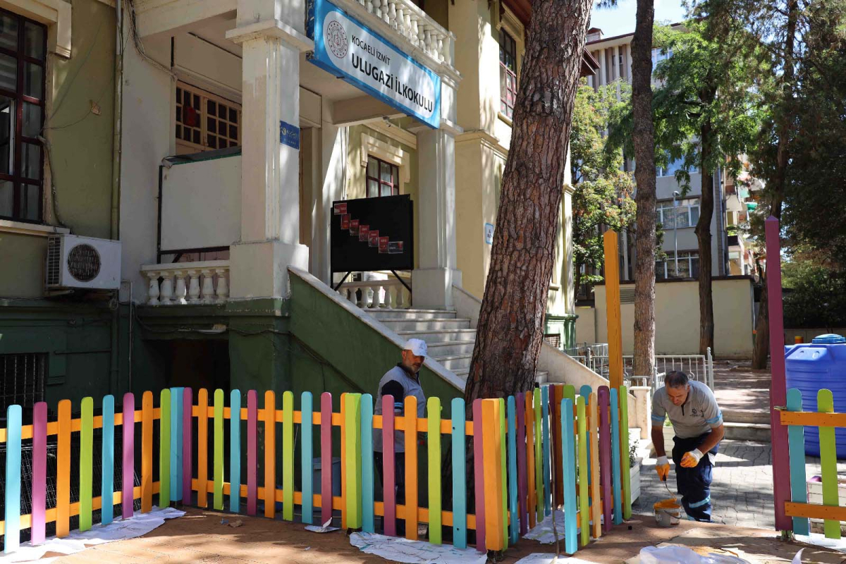 İzmit Ulugazi İlkokulu’na masal gibi bir bahçe