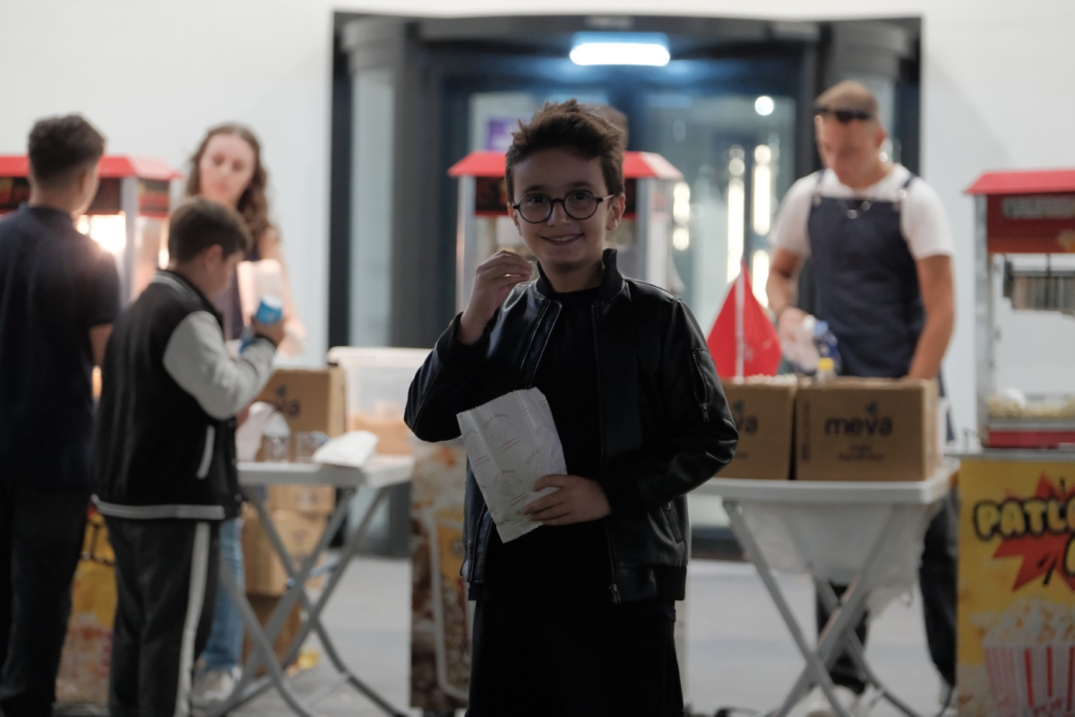 Afak Meydanlı coşturdu, Can Dostlar neşe kattı