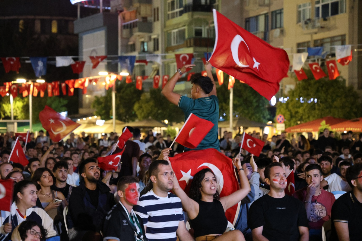 Kent Meydanı, 12 Dev Adam'ın final heyecanına sahne oldu