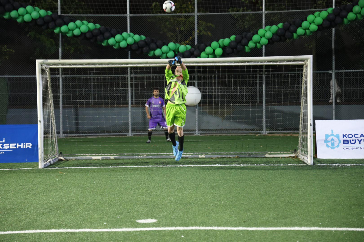 Hemşehri Cup’ta fileler golle doldu