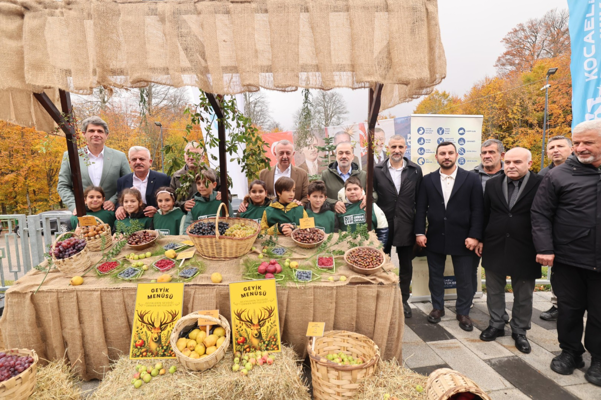 Büyükşehir'den doğaya 7 yeni kızıl geyik daha