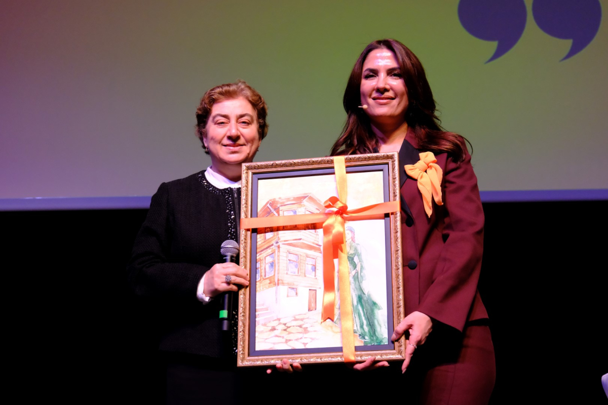 Turuncu balonlarla kadına şiddete ‘dur’ mesajı