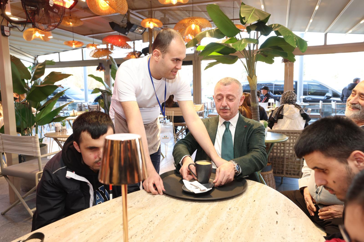 Başkan Büyükakın’dan Gonca’nın gençlerine tam not