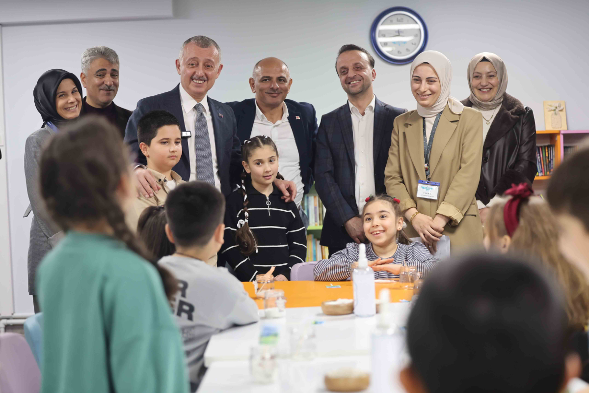 Başkan Büyükakın: “Eseri olmayanın yerinde yeller eser”