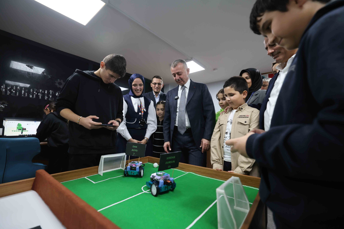 Başkan Büyükakın: “Eseri olmayanın yerinde yeller eser”