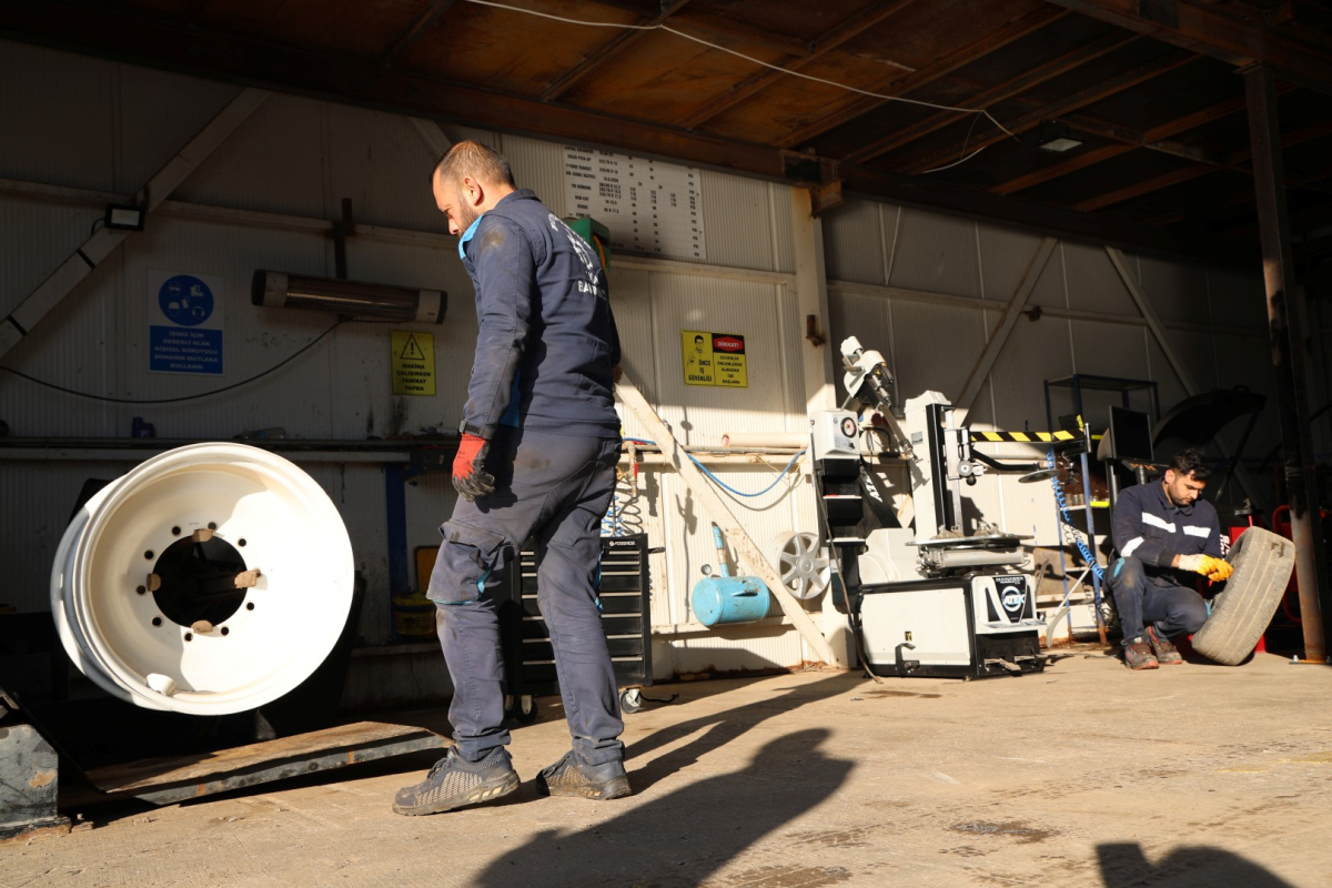 Büyükşehir’in bu atölyesi saat gibi işliyor