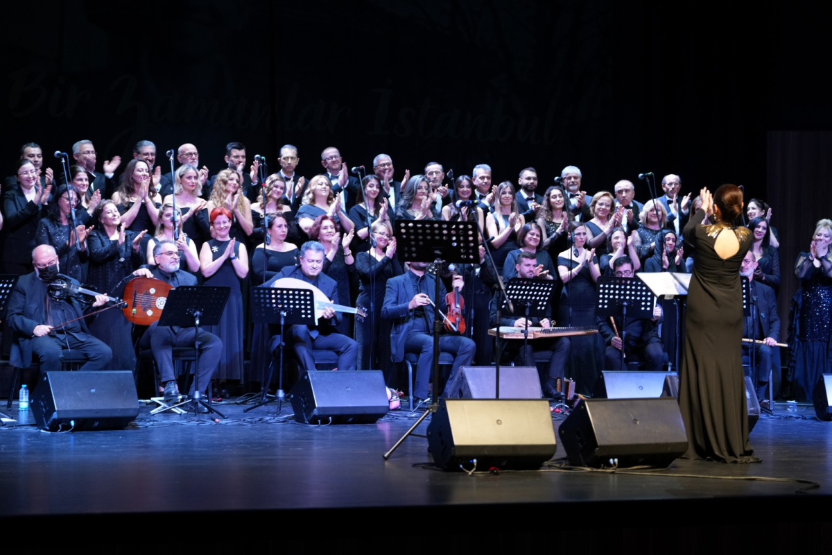 Büyükşehir, en güzel şarkılarla 2025’i uğurladı