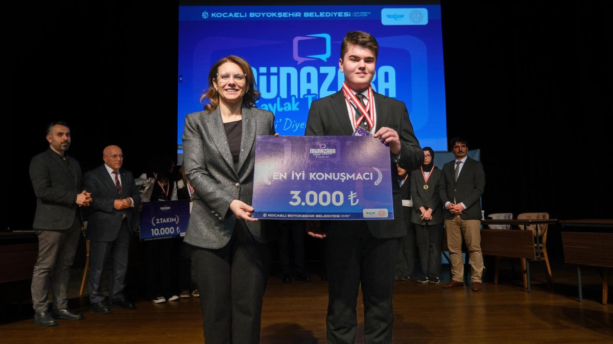 Genç münazırlar, “Bi’ Diyeceğim Var” dedi