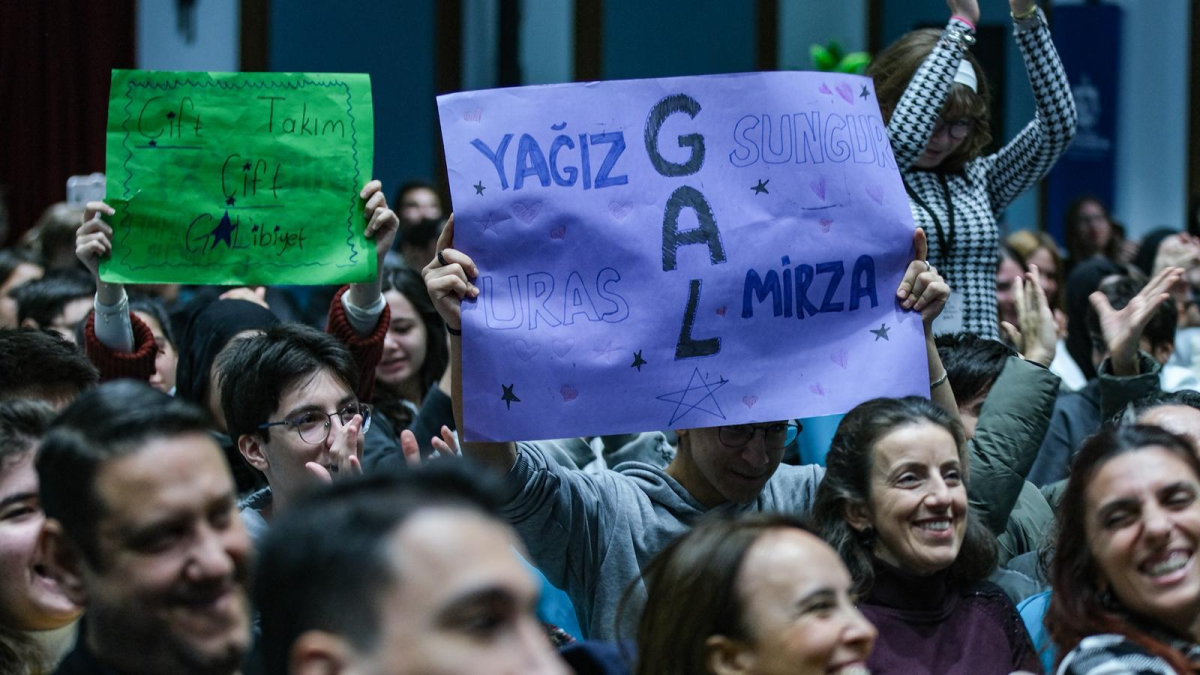 Genç münazırlar, “Bi’ Diyeceğim Var” dedi