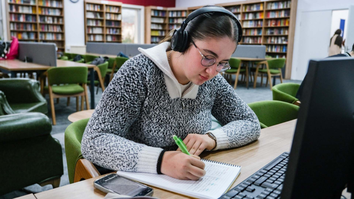 Gençler, geleceğe Büyükşehir’le hazırlanıyor