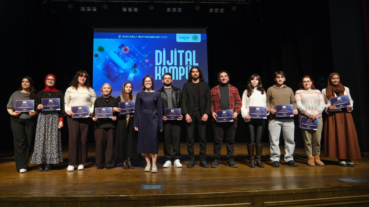Dijital Kampüs’te yetişen 235 genç sertifikalarını aldı