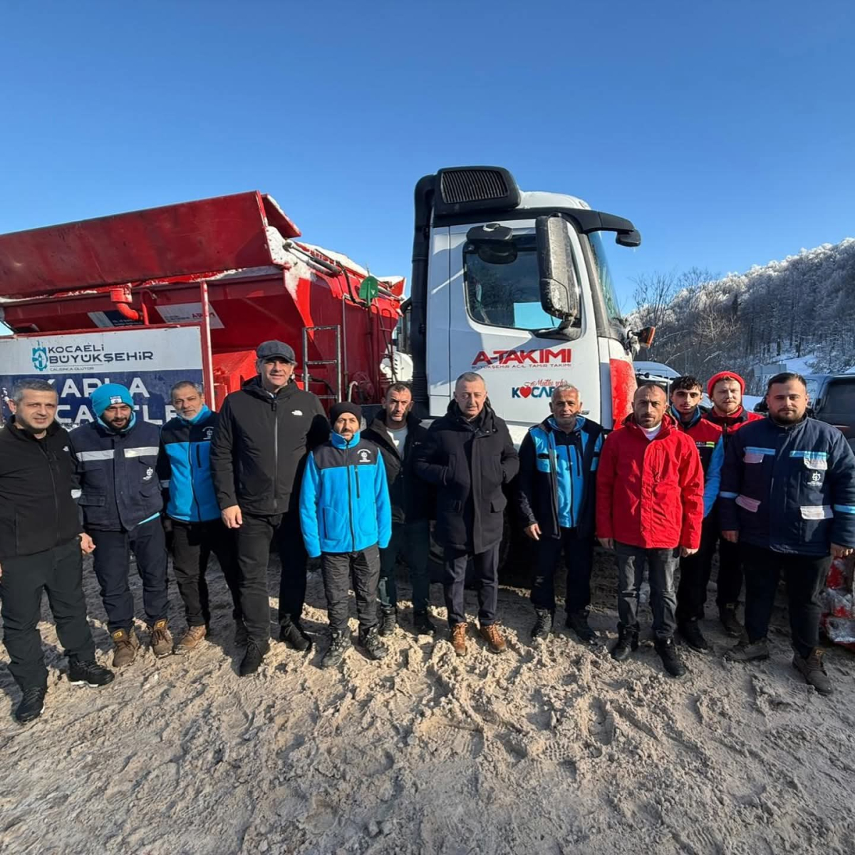 Zirvede Büyükakın sürprizi