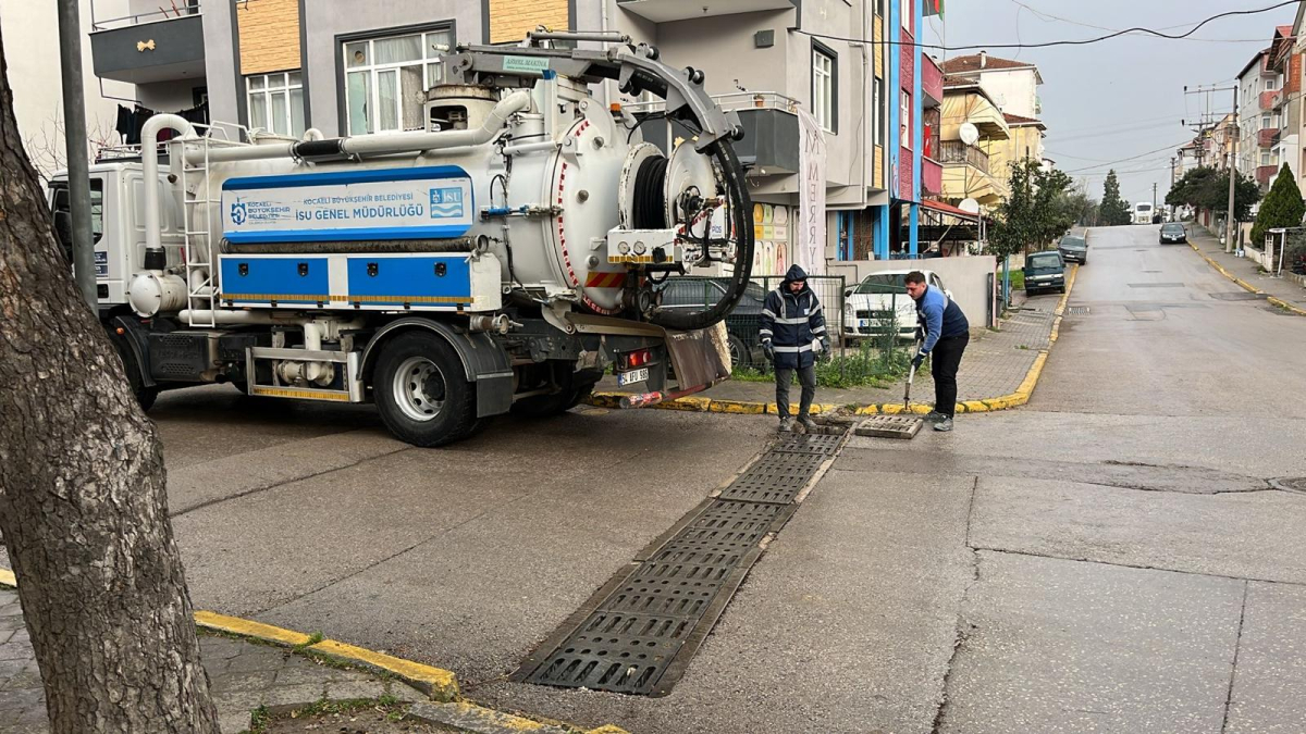 Büyükşehir, şiddetli lodosa karşı teyakkuzda