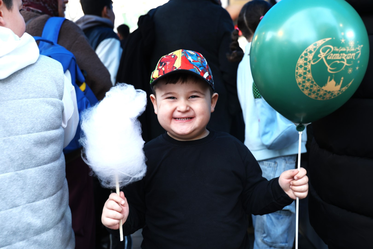 İlahi ezgiler Cumhuriyet Bulvarı’nda yankılandı