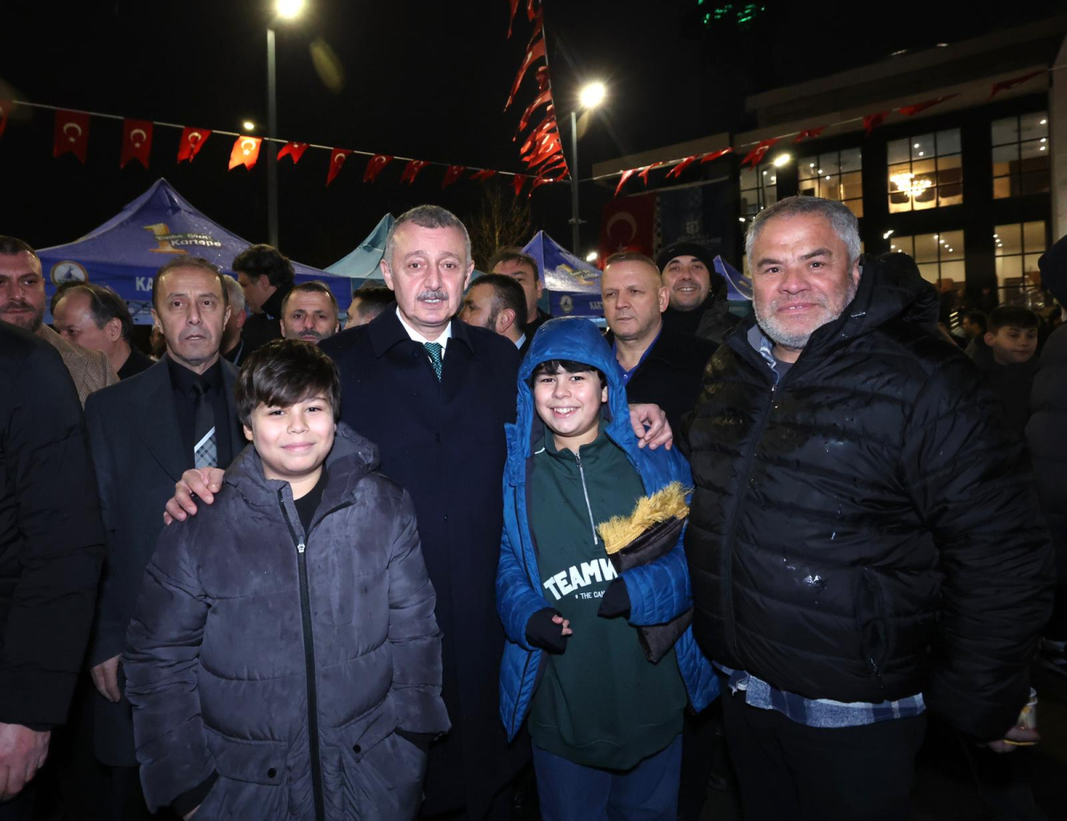 İlk teravih namazında dolup taştı