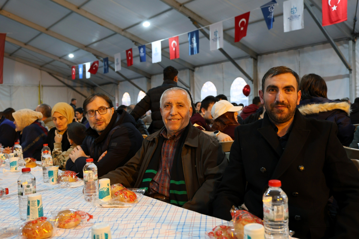 Büyükşehir Ramazan Çadırı’nda ilk oruçlar açıldı