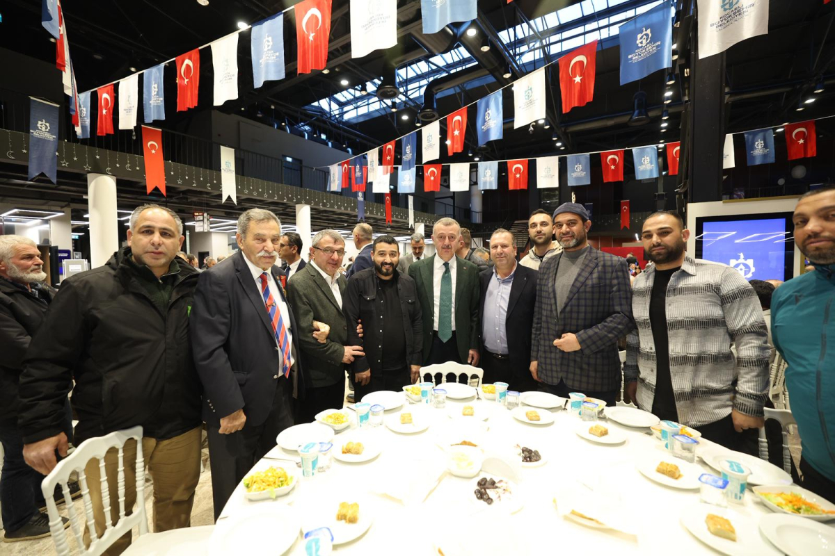 820 STK’dan başkan,  yönetim ve üyeler katıldı