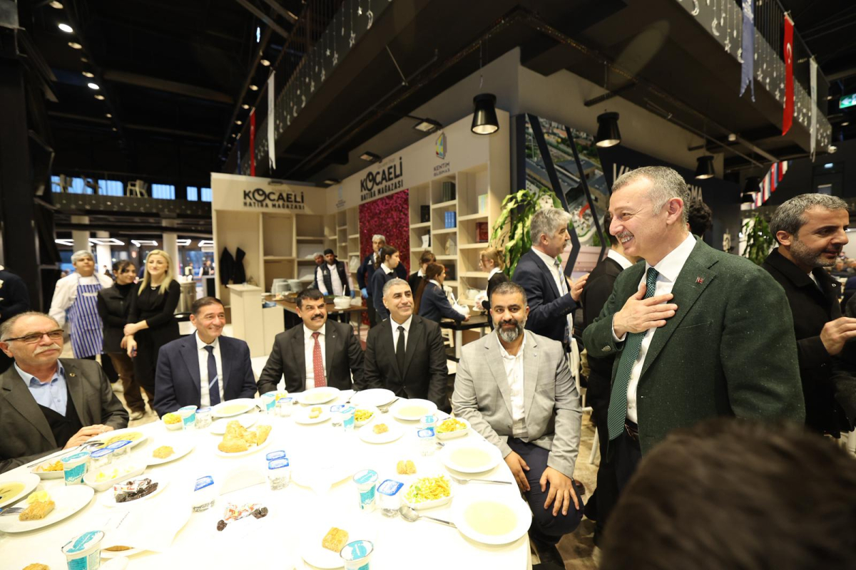 820 STK’dan başkan,  yönetim ve üyeler katıldı