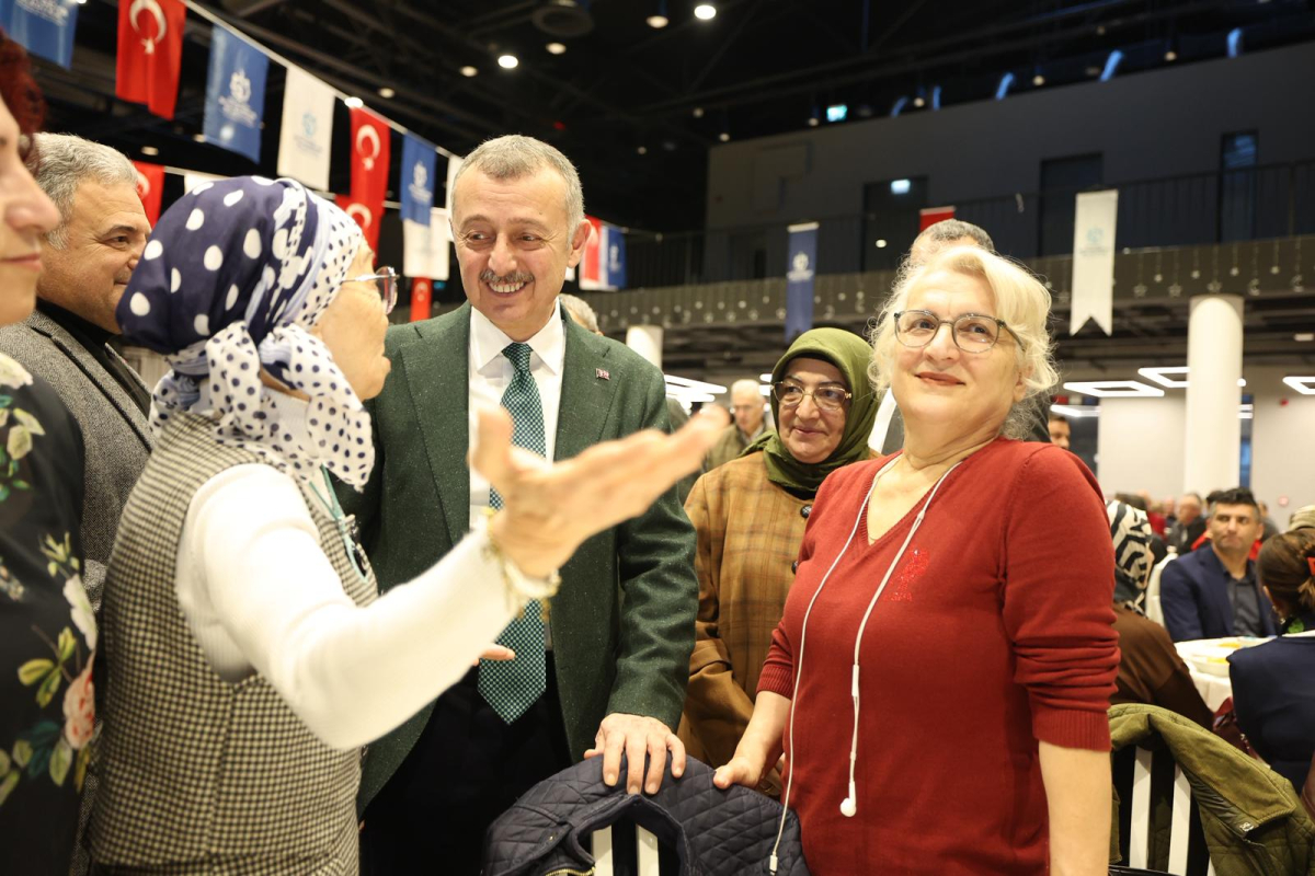 820 STK’dan başkan,  yönetim ve üyeler katıldı