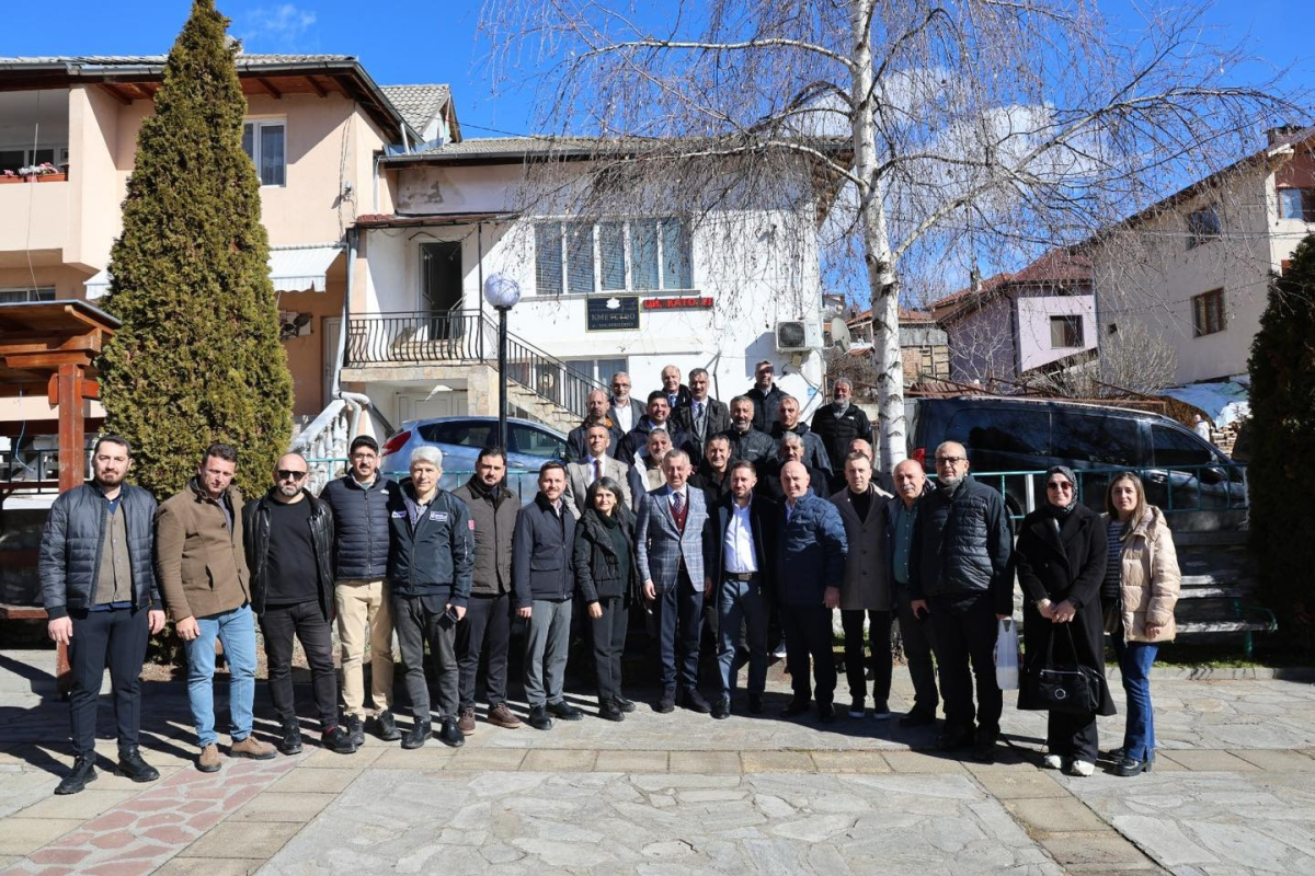  Büyükakın, Bulgaristan’daki  “kardeşlik sofrasında” iftar yaptı