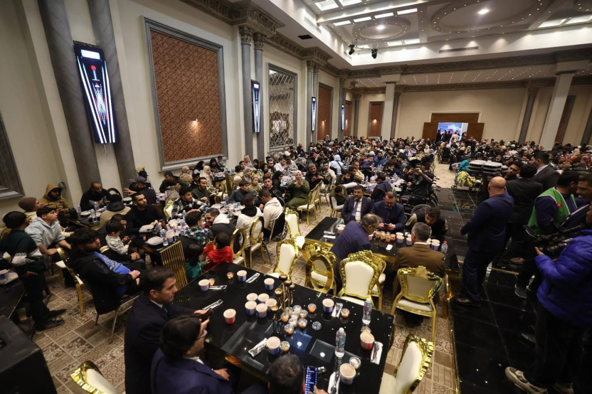 Başkan Büyükakın, Gazzeli ailelerle oruç açtı