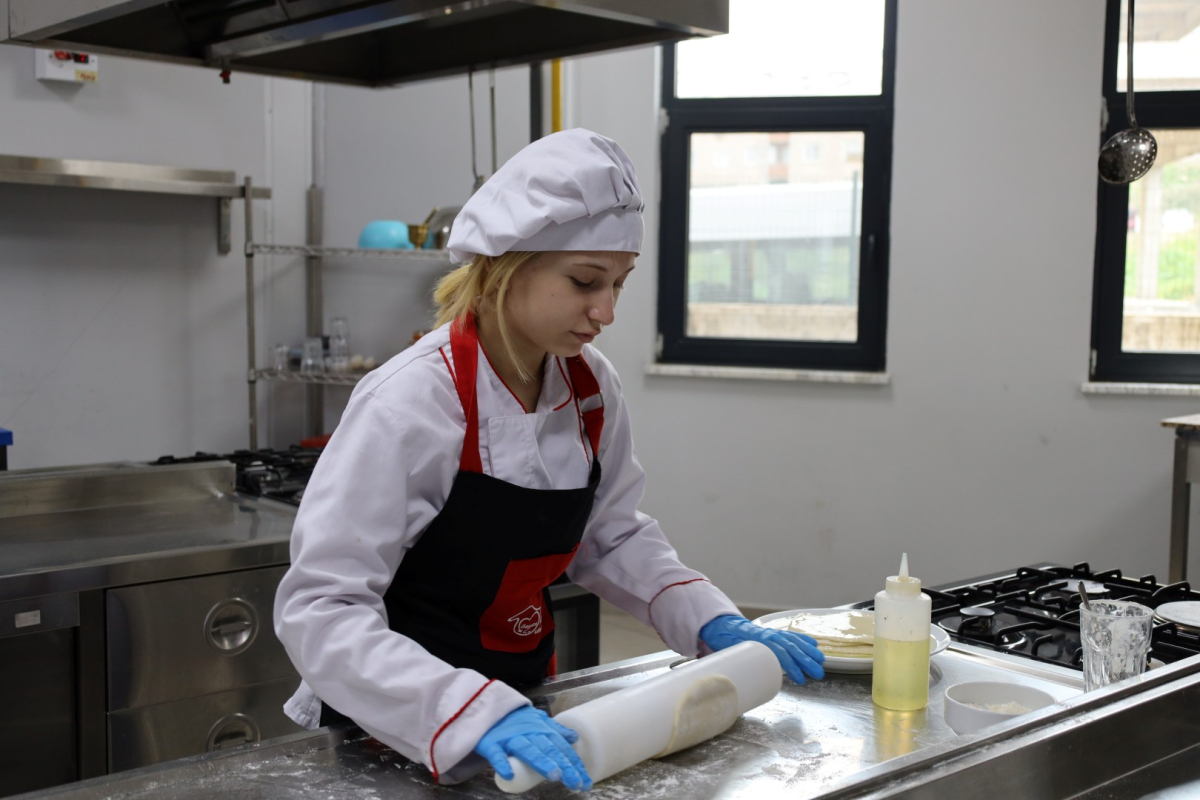 Büyükşehir’in “Beyaz Kalpleri” umut saçıyor