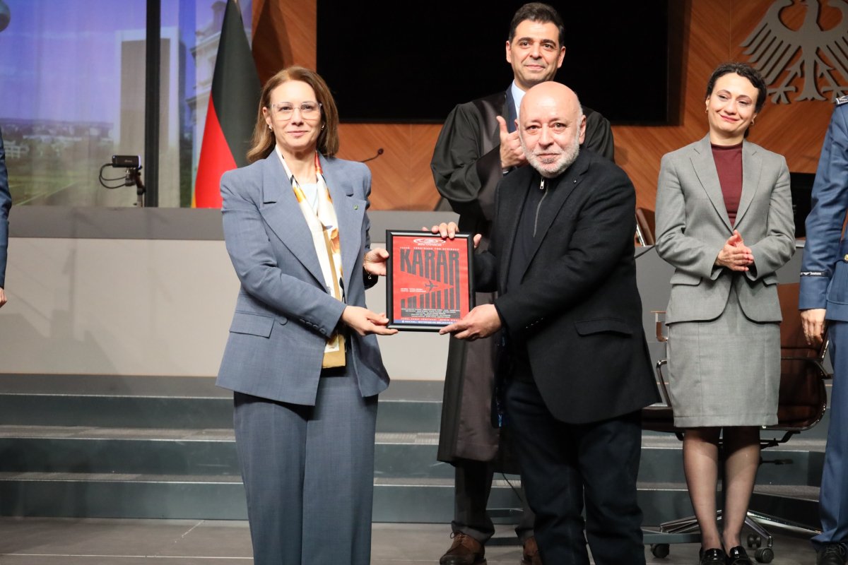 Dünya Tiyatro Günü'ne 