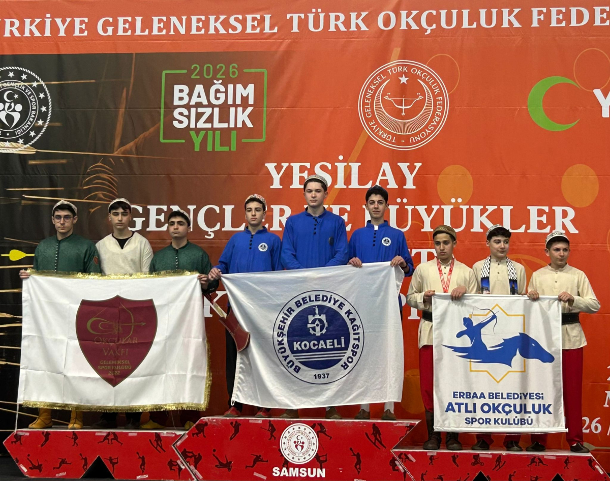 Kağıtspor’un olduğu her yerde başarı var
