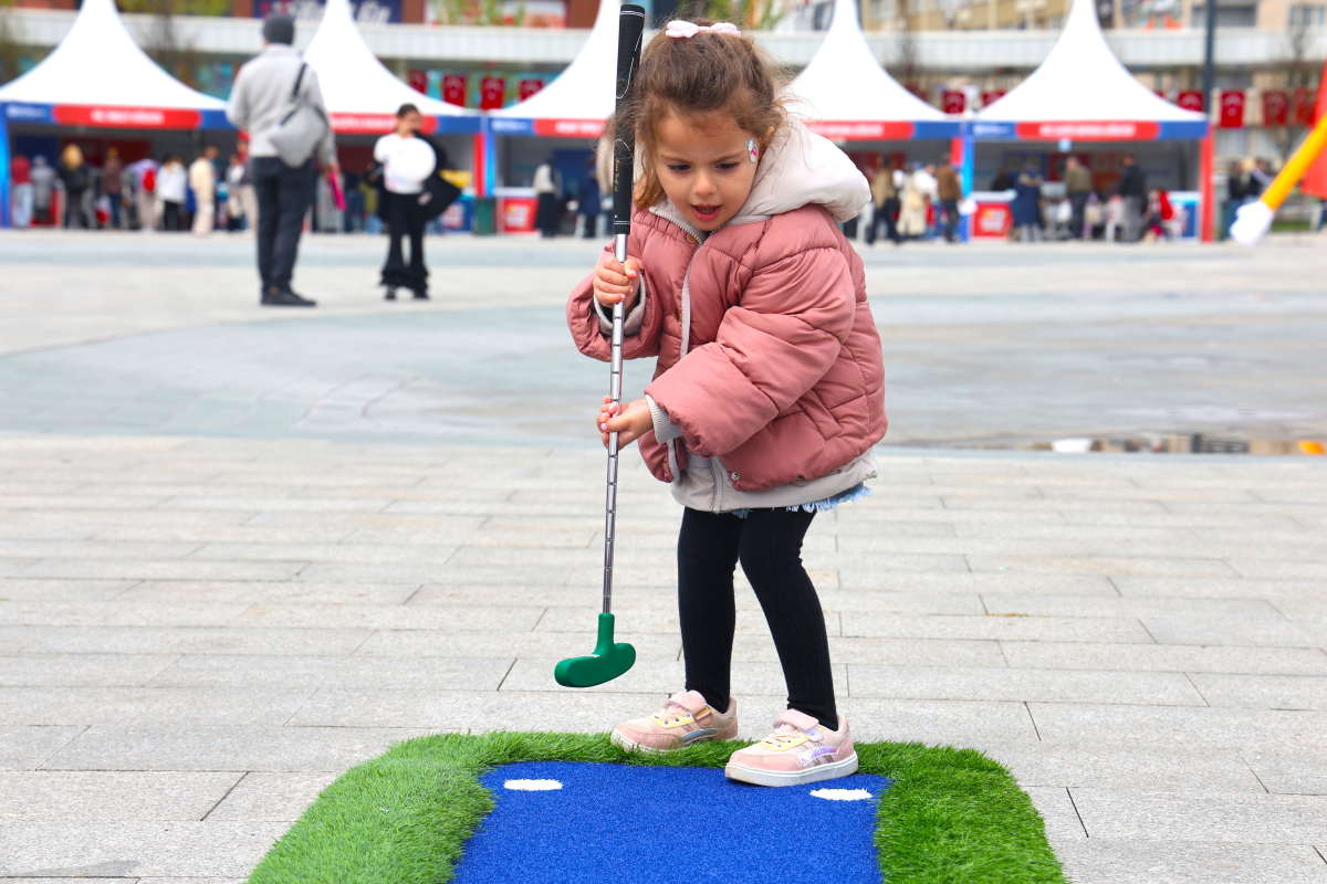 23 Nisan şenlikleri renkli etkinliklerle başladı