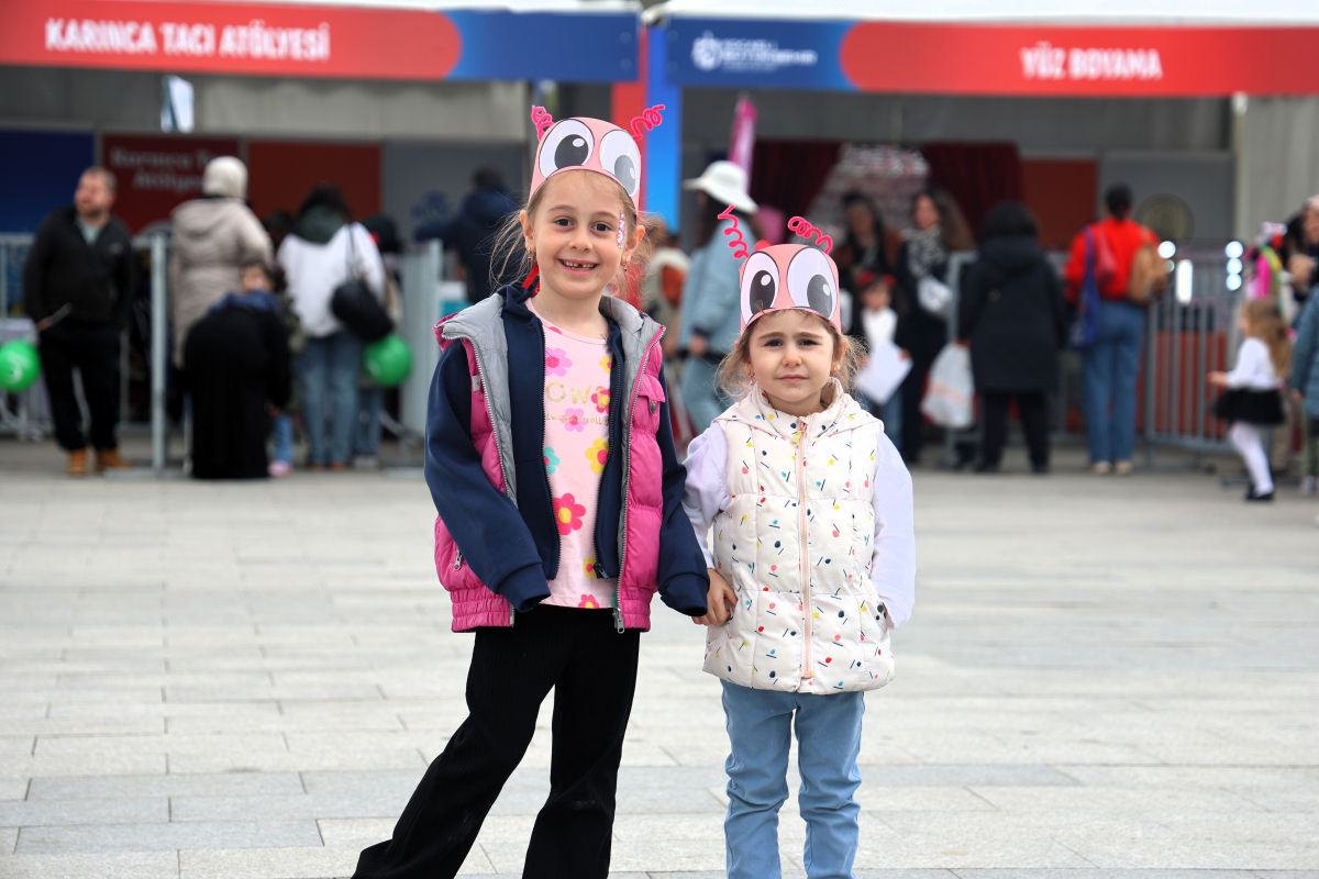 Bir meydan dolusu mutluluk