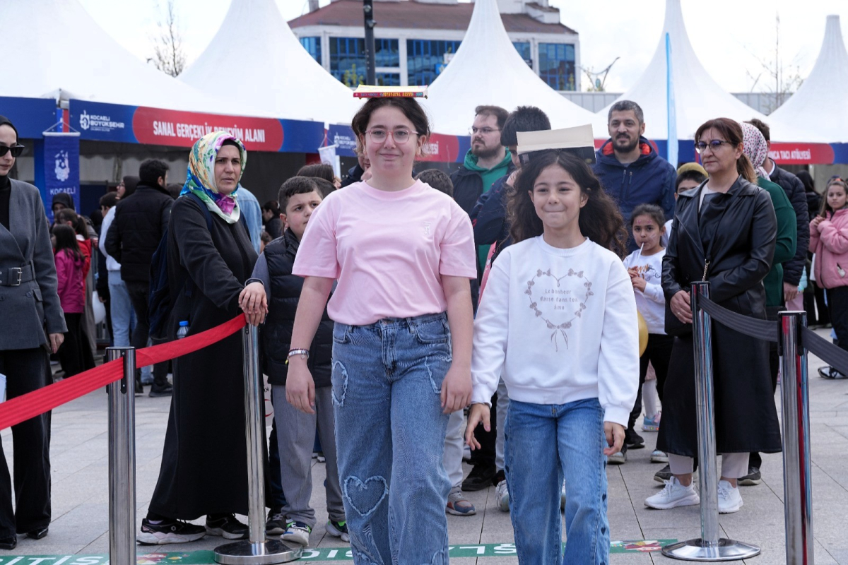 Koşa koşa geldiler, doyasıya eğlendiler