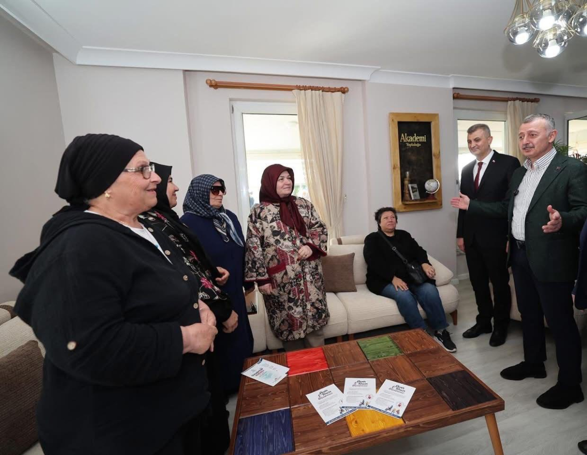 Gölcüklü “saygınlar”artık yalnız değil